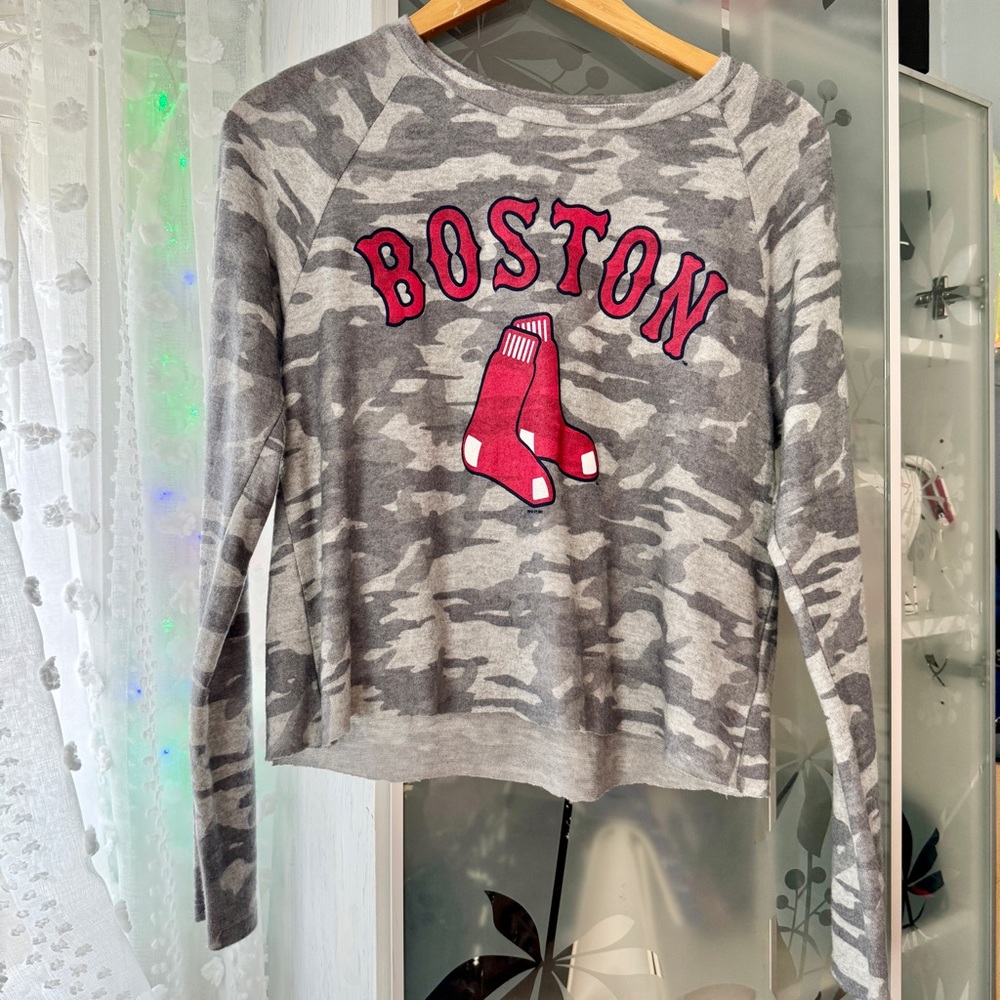 Boston Red Sox mlb baseball camo shirt size xs